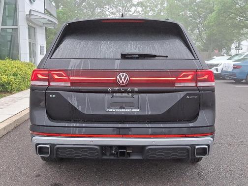 2025 Volkswagen Atlas 2.0T Peak Edition