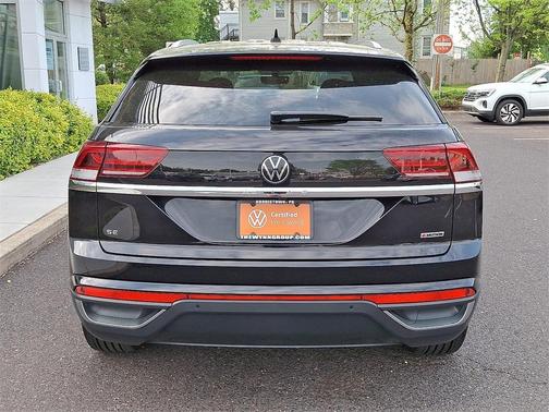 2022 Volkswagen Atlas Cross Sport 2.0T SE w/Technology