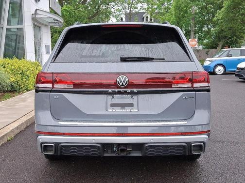 2025 Volkswagen Atlas 2.0T Peak Edition