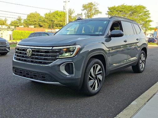 2025 Volkswagen Atlas 2.0T SE