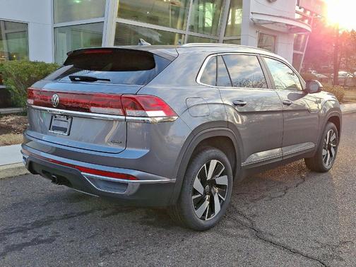 2025 Volkswagen Atlas Cross Sport 2.0T SEL