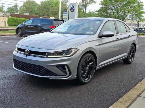 2025 Volkswagen Jetta 1.5T SE
