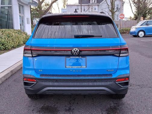 2025 Volkswagen Taos 1.5T SE Black
