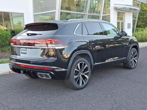 2025 Volkswagen Atlas Cross Sport 2.0T SEL Premium R-Line