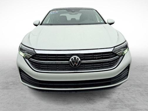 Opal White Pearl Effect 2023 Volkswagen Jetta 1.5T SE