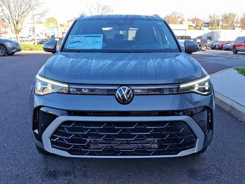 2025 Volkswagen Taos 1.5T SEL
