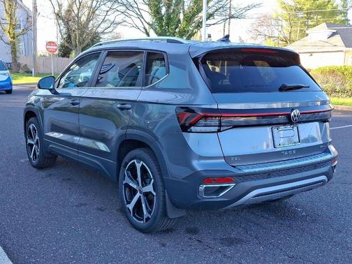 2025 Volkswagen Taos 1.5T SEL