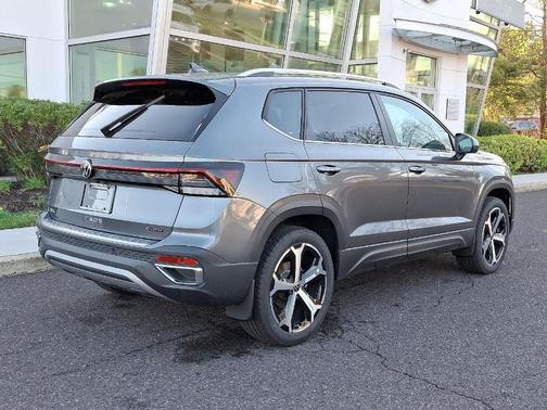 2025 Volkswagen Taos 1.5T SEL
