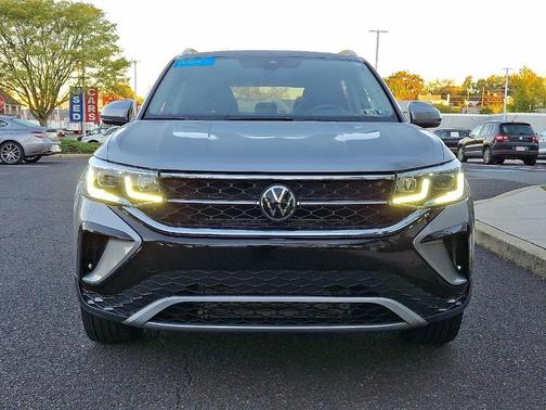 2024 Volkswagen Taos 1.5T SEL