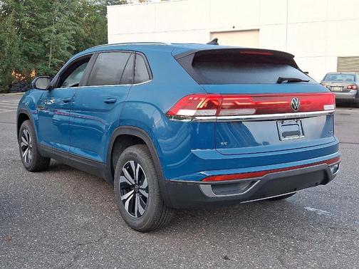 2025 Volkswagen Atlas Cross Sport 2.0T SE