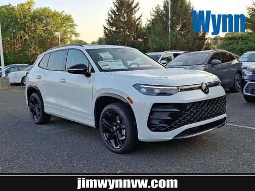 2025 Volkswagen Tiguan 2.0T SE R-Line Black