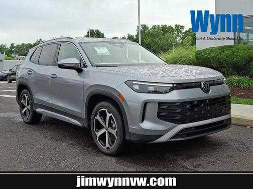 2025 Volkswagen Tiguan 2.0T SE