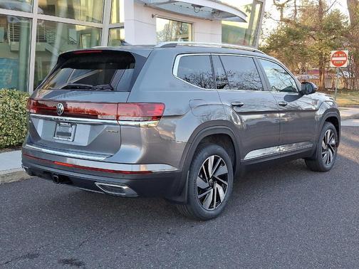 2025 Volkswagen Atlas 2.0T SEL