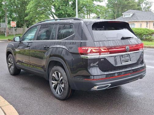 2025 Volkswagen Atlas 2.0T SE