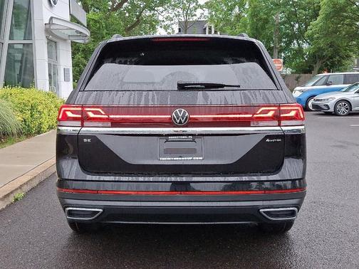 2025 Volkswagen Atlas 2.0T SE
