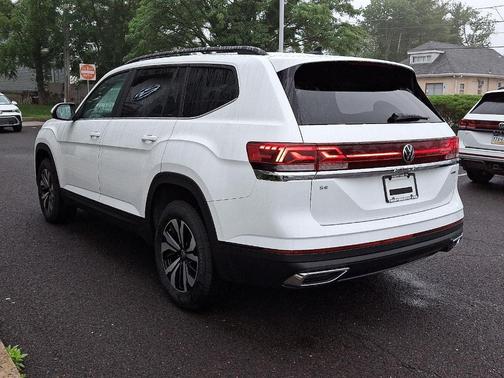 2025 Volkswagen Atlas 2.0T SE