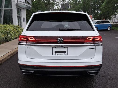 2025 Volkswagen Atlas 2.0T SE