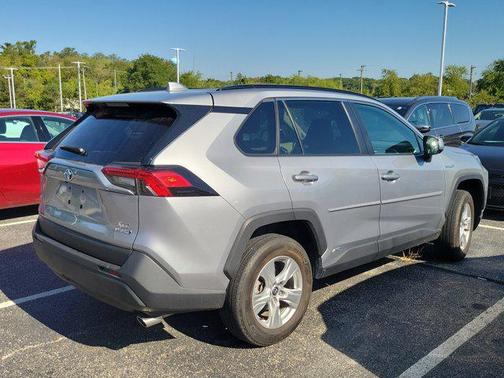 2021 Toyota RAV4 Hybrid XLE