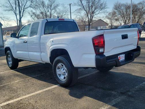 2022 Toyota Tacoma SR