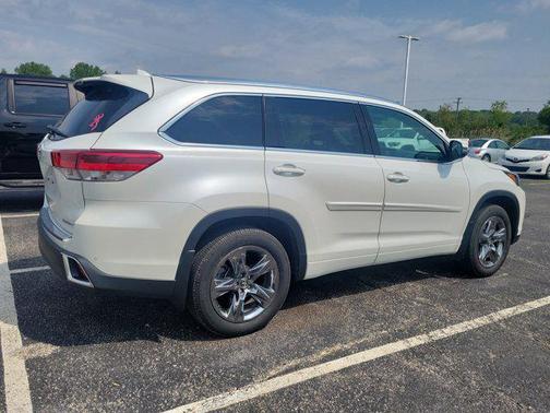 2019 Toyota Highlander Limited Platinum