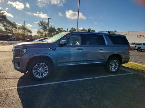 2021 GMC Yukon XL SLT
