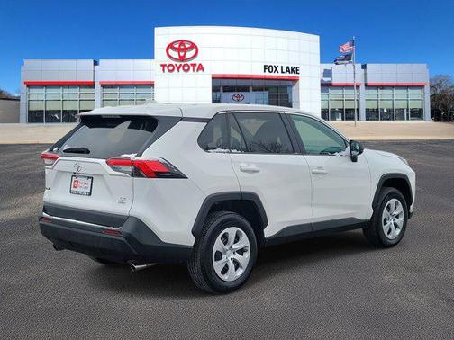 2024 Toyota RAV4 LE