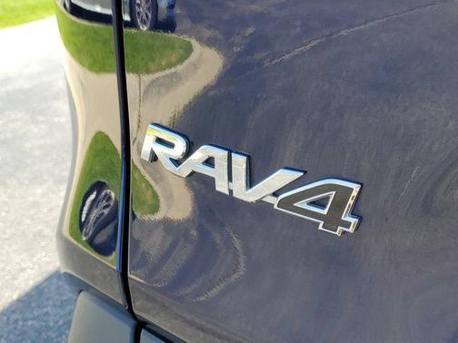 2022 Toyota RAV4 Hybrid Limited