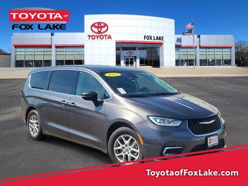 2023 Chrysler Pacifica Touring L