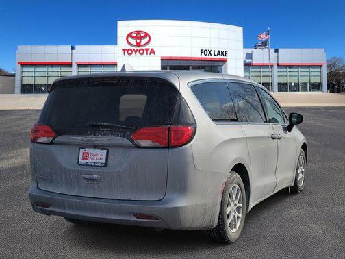 2017 Chrysler Pacifica Touring