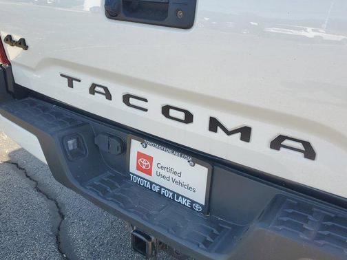 2022 Toyota Tacoma SR