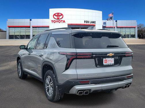 2024 Chevrolet Traverse LT