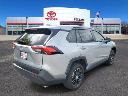 2022 Toyota RAV4 LE
