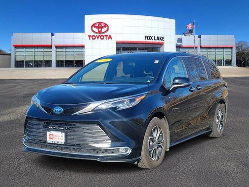 2025 Toyota Sienna Platinum