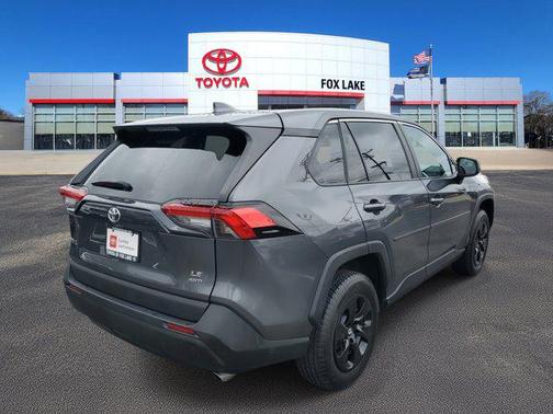 2022 Toyota RAV4 LE