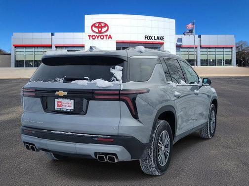 2024 Chevrolet Traverse LT