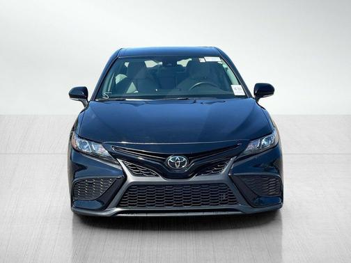 Midnight Black Metallic 2024 Toyota Camry SE