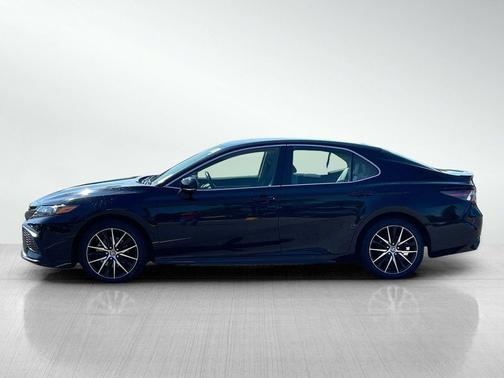 Midnight Black Metallic 2024 Toyota Camry SE