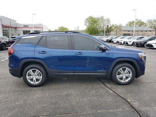2022 GMC Terrain SLE