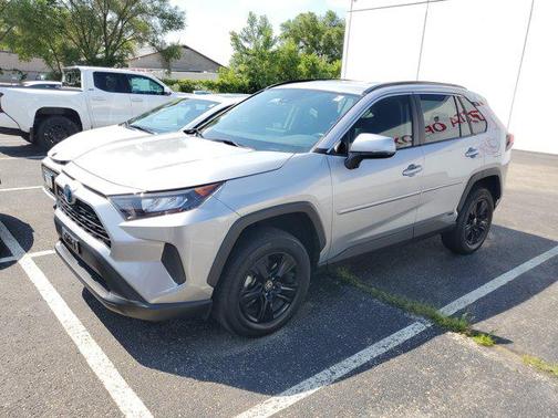 2022 Toyota RAV4 Hybrid LE