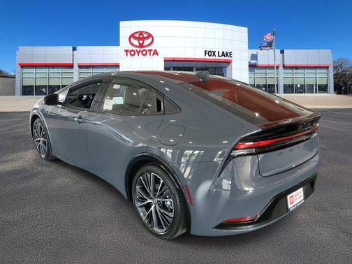 2025 Toyota Prius XLE
