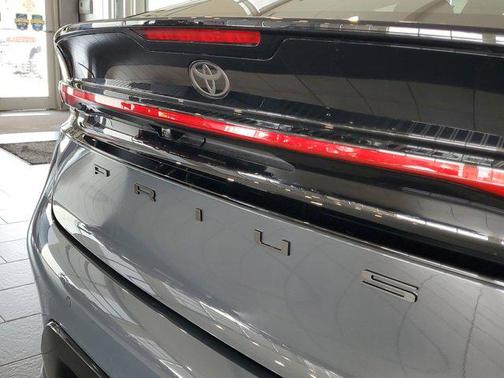 2025 Toyota Prius XLE
