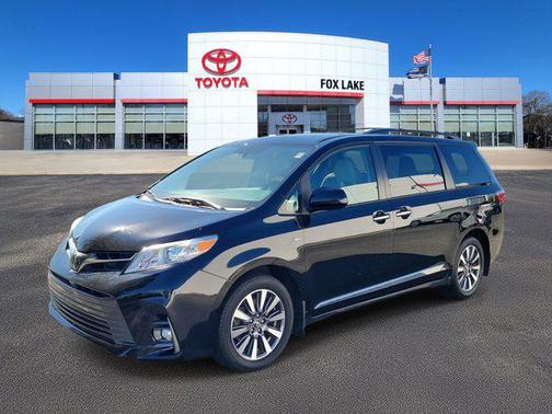 2020 Toyota Sienna XLE
