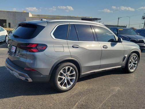 2025 BMW X5 xDrive40i