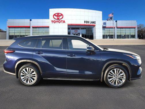 2023 Toyota Highlander Platinum