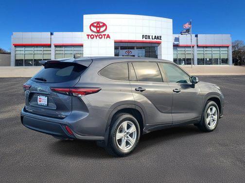 2024 Toyota Highlander LE