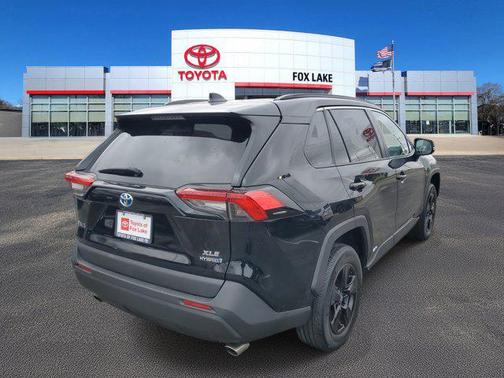 2022 Toyota RAV4 Hybrid XLE