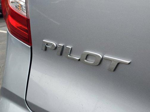 2021 Honda Pilot AWD Elite