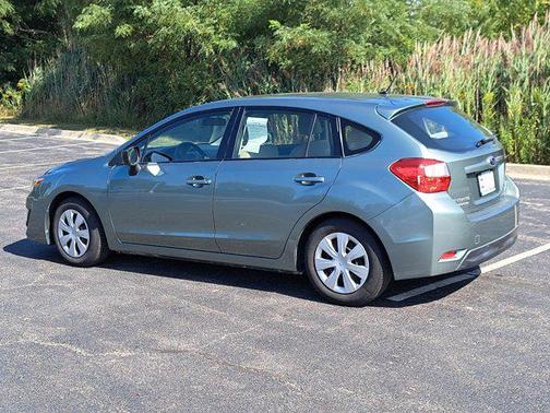 2016 Subaru Impreza 2.0i