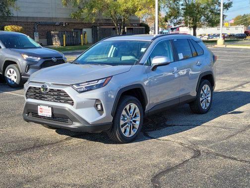 2025 Toyota RAV4 XLE Premium