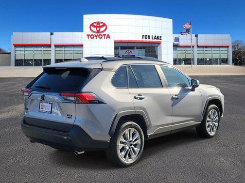 2025 Toyota RAV4 XLE Premium